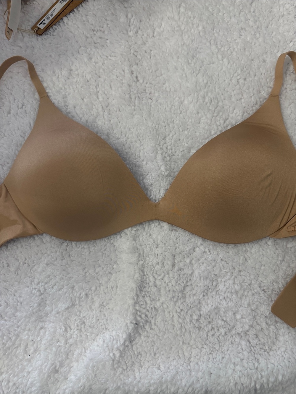 SKIMS Tan Seamless Molded T-Shirt Bra
